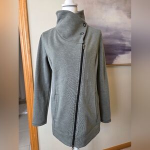 Like New! LUCY Zip Sweatshirt. Sz Medium (Originally $98)